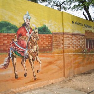 Paintings on wall - The king on his horse