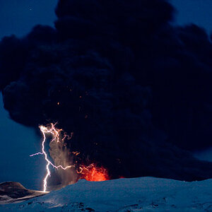 Volcano lightening