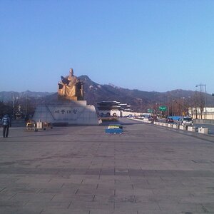 Looking towards the statue of the greatest ruler in Korean history.